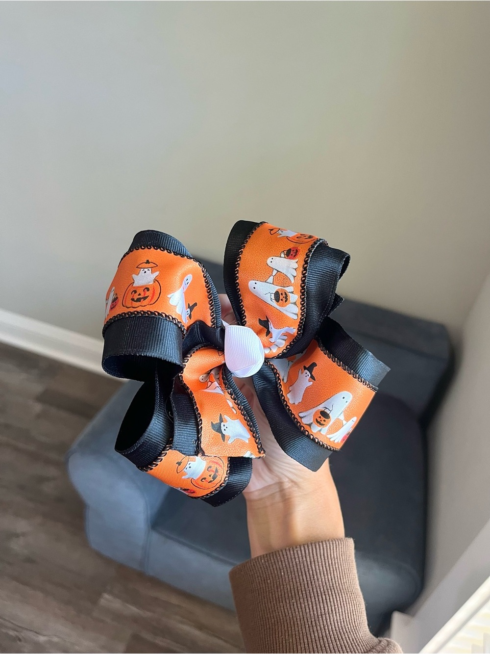 The perfect Halloween hair bow!